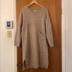 Long sleeve beige sweater dress